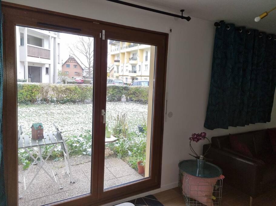 L'Univers Au Blanc. Straßburg Exterior foto